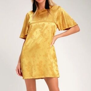 Lulu’s Yellow Dress